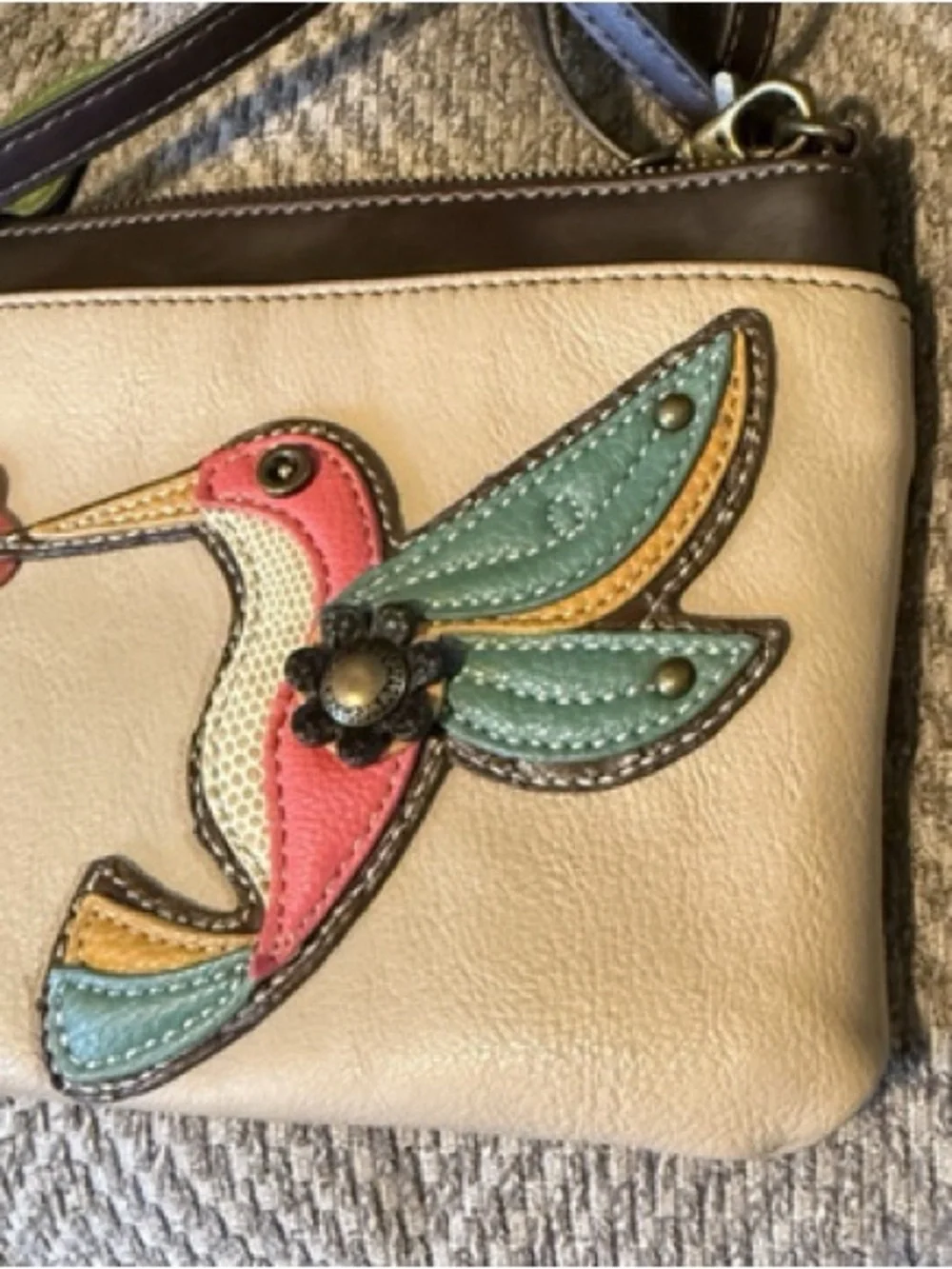 Chala Cream Crossbody w/ Colorful Hummingbird Applique & Dark Brown Trim (NWOT)